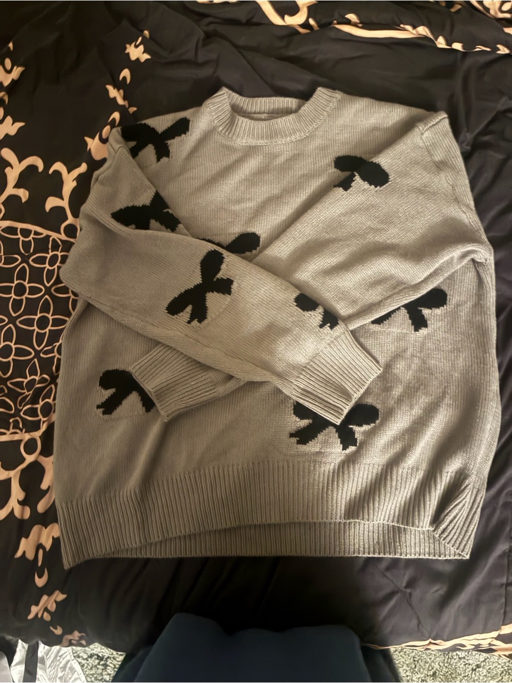 Men's Grey Crewneck Sweater with Black Graphic Accents